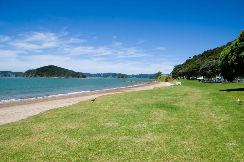 Bay Sands Seafront Studios Paihia Exterior photo